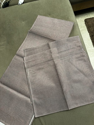 Table linens set with 6 placemats and 1 runner new