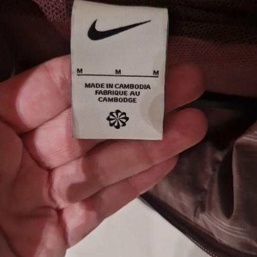 Nike L.F.C. Liverpool jacket like new, waterproof with hood and side pockets