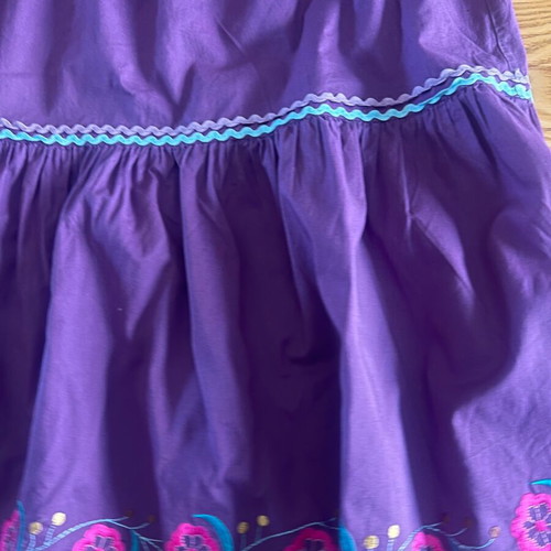 Vintage purple ethnic skirt with embroidered flowers size L like new