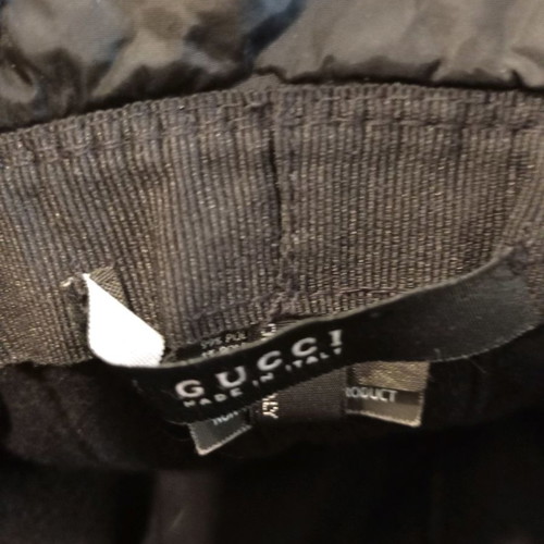 Gucci hat waterproof like new, size M