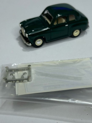 Lledo Vanguards 1996 Austin A35 Green new