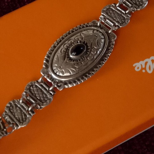 Silver bracelet 925 like new, 18 cm length, 18 grams