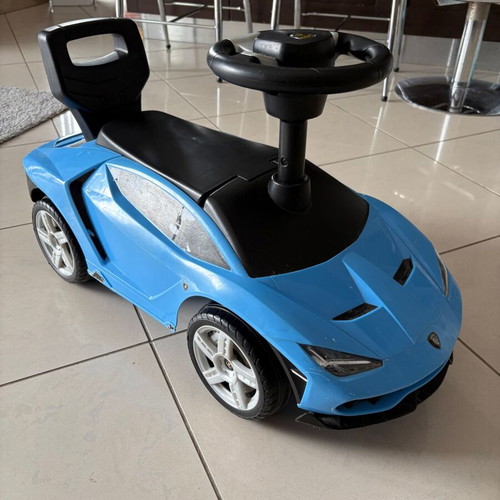 Lamborghini Ride-On Car used, blue/black