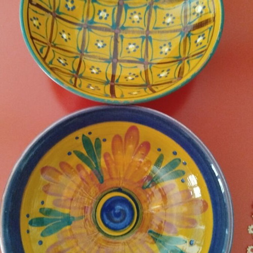 Set of 2 hand-painted ceramic bowls like new