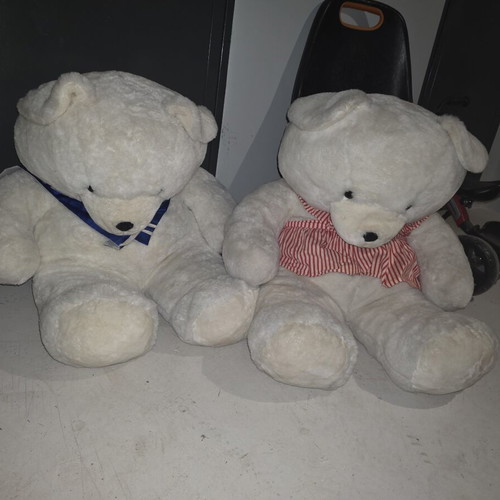 Giant teddy bears used, set of 2