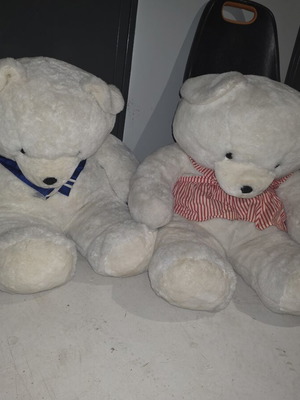 Giant teddy bears used, set of 2