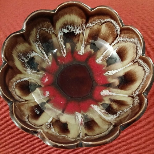 Vintage ceramic lava design 6-piece set with glossy enamel