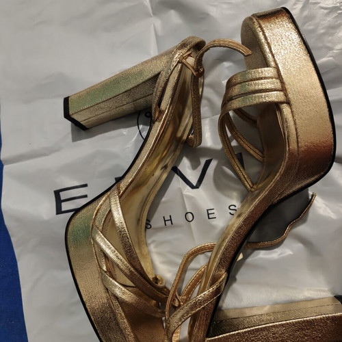 Πέδιλα Envie Shoes χρυσαφί καινούργια, νούμερο 41, τακούνι 12 πόντο