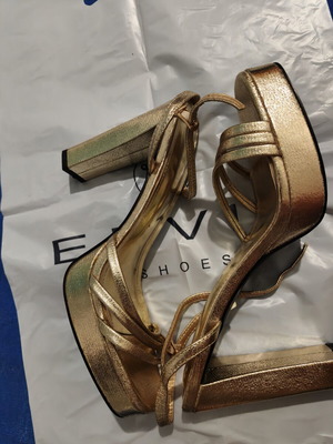 Πέδιλα Envie Shoes χρυσαφί καινούργια, νούμερο 41, τακούνι 12 πόντο