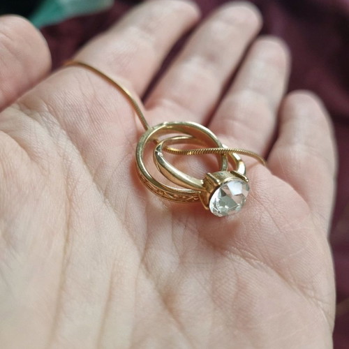 Necklaces used, pack of 3 in gold tones, faux bijoux