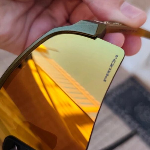 Oakley Gold sunglasses, like new