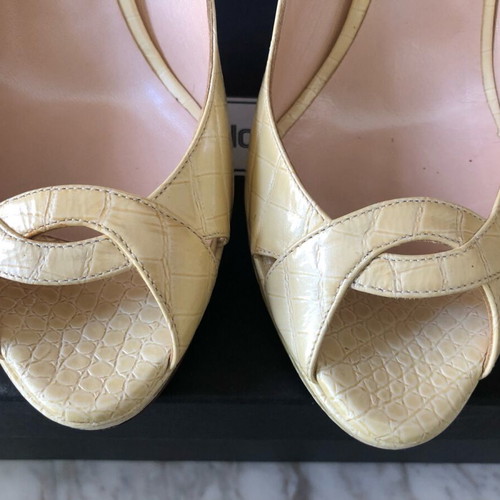 Casadei Slingback Heels Croc Effect Size 40 Fits 39 Cream Yellowed Used