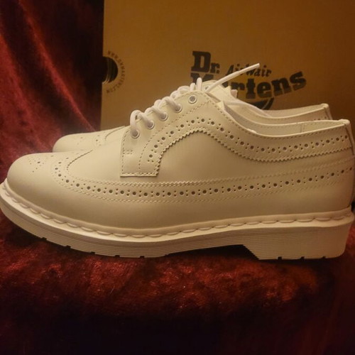 Dr. Martens white leather shoes size 44 new