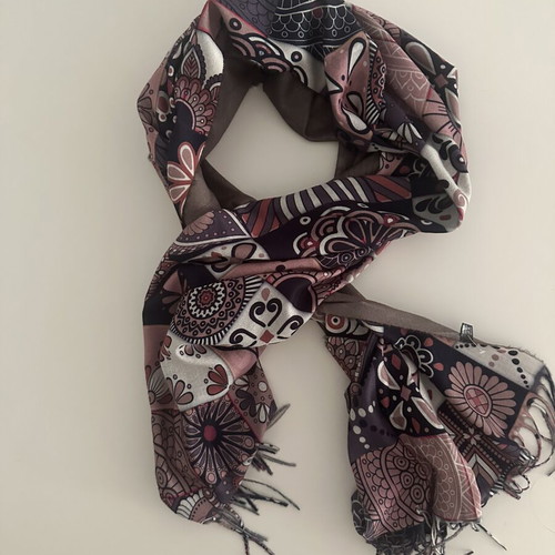 Double-Sided Scarf 72x200 cm new with mandala designs