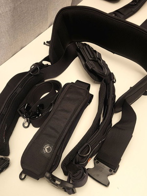 Lowepro S&F Set σαν καινούργιο με ζώνη, harness και θήκες φακών