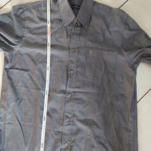 The Bostonians men's dress shirt size L like new, gray and pink
