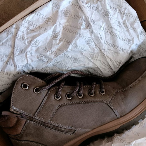 Lumberjack boots size 43 like new, brown with fur lining and zipper