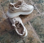 Women's pink athletic shoes new size 39