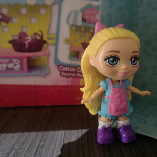 Love, Diana Fashion Fabulous! 2-in-1 Playset used toy set