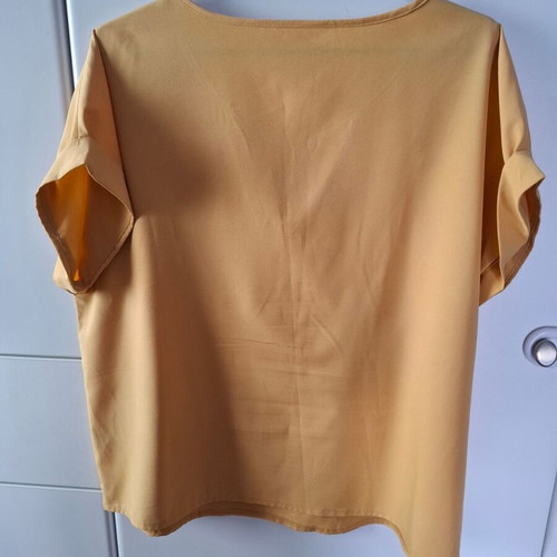 Yellow croqui short-sleeve blouse Large like new