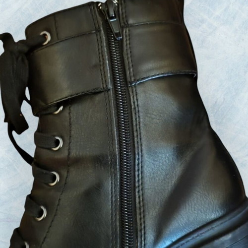 Bershka ankle boots like new, black, size 40, with heel