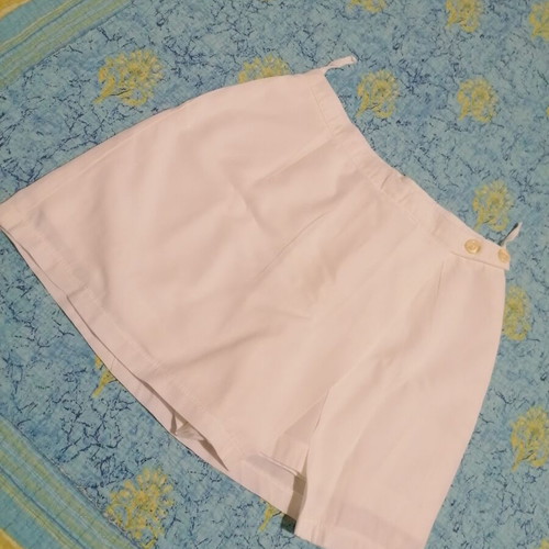 On Line Y2K skirt shorts white size S used