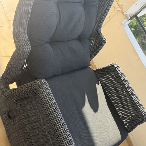 Veranda chairs like new, set of 2 with washable cushions and reclining backs