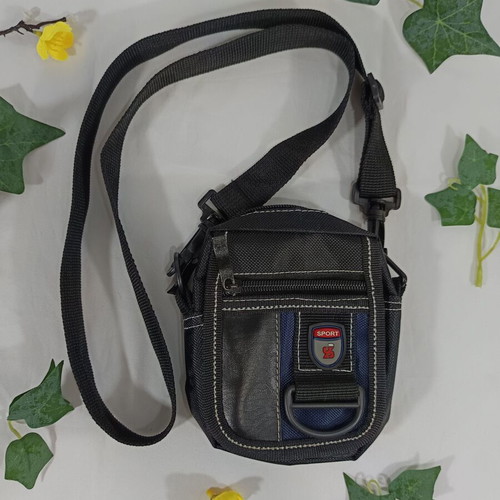 Small black crossbody shoulder bag like new