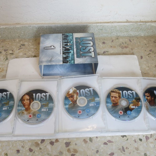 Lost Season 1 DVD like new with subtitles