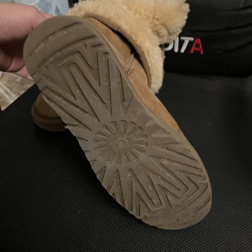 Ugg Classic Short II boots size 38 chestnut like new