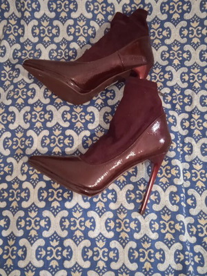 A To Z Greek women's pumps size 36 new