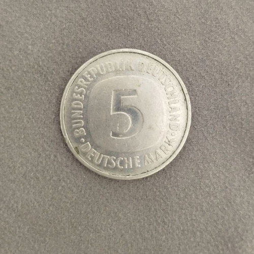 5 Deutsche Mark coin used, 1975 Bundesrepublik Deutschland