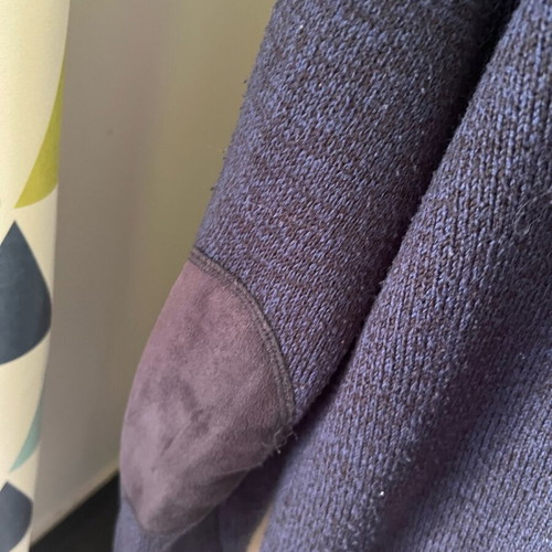 Pull and Bear cardigan like new with discreet elbow patches