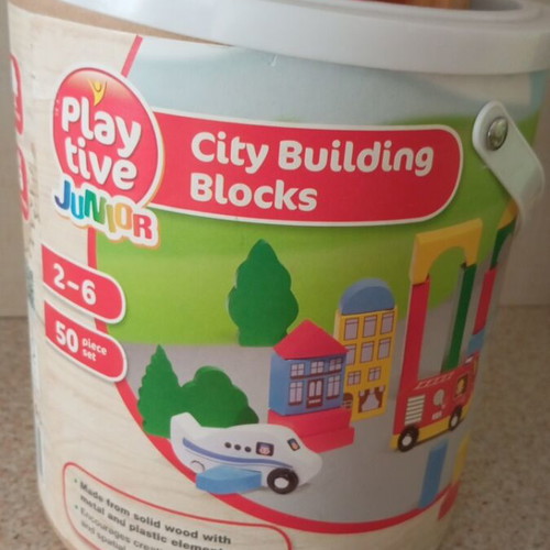 Wooden building blocks used, city theme, 50 pieces with animal toys