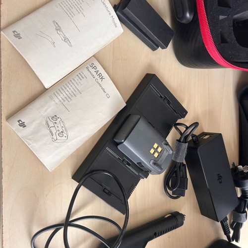 DJI Spark Fly More–Style Bundle like new, drone with 2 controllers and accessories