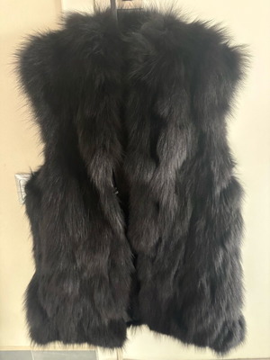 Fox Fur Sleeveless Vest Black Like New