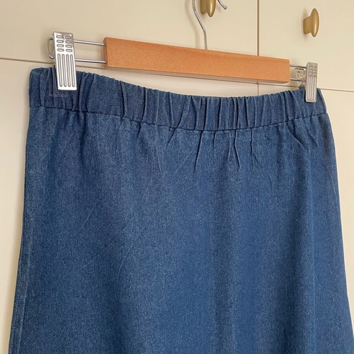 Cotton jean summer skirt new, size M 38 10, blue