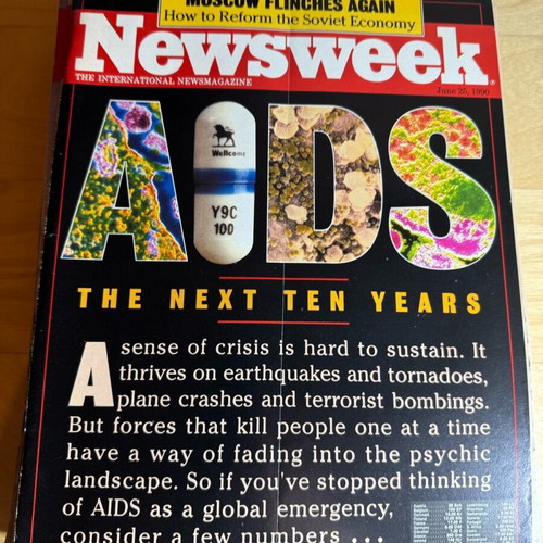 Newsweek magazines like new, pack of 26 issues 1990