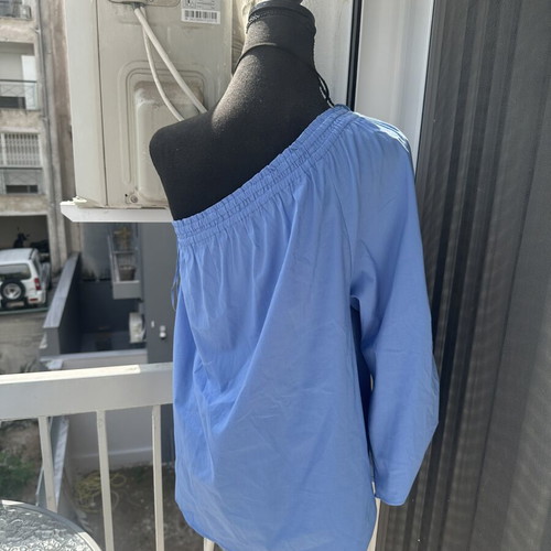 Oysho blouse new, size M, blue