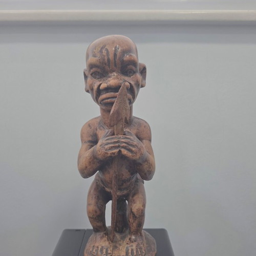 Vintage African wooden warrior sculpture, 27 cm, solid wood