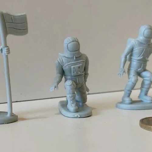 Astronaut figures new, pack of 8 soft plastic
