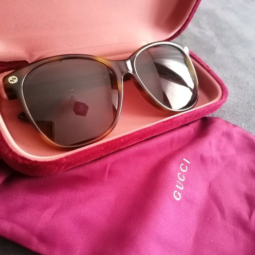 Γυαλιά ηλίου Gucci σαν καινούργια