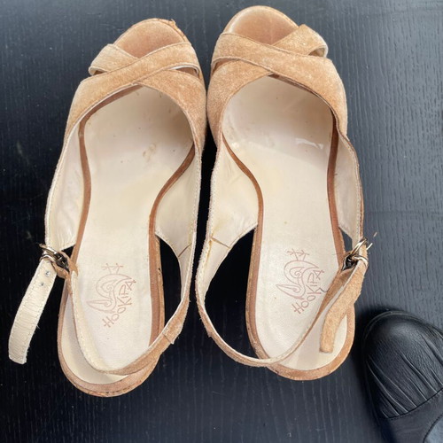 Beige peep toe platform shoes used, size 37, cork