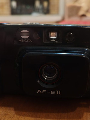 Minolta AF-E II camera like new
