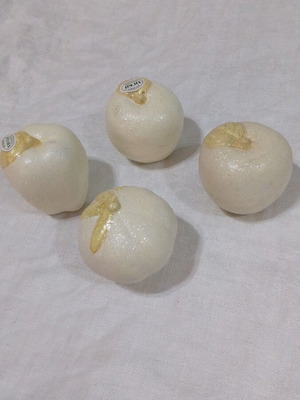Clay decorative fruits like new, pack of 4 pieces