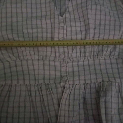 Sinsay fitted buttoned blouse like new, M/L, white-beige check