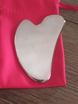 Εργαλείο Gua Sha Vichy