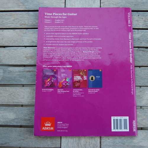 Time Pieces for Guitar Volume 2 ABRSM grades 3-5 like new