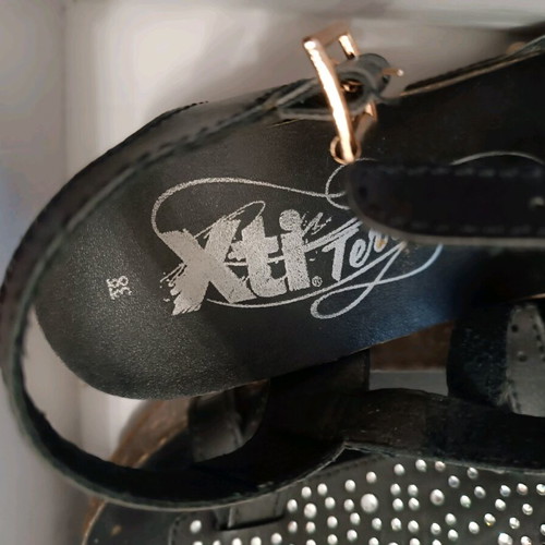 Xti Territory platform shoes used, size 38