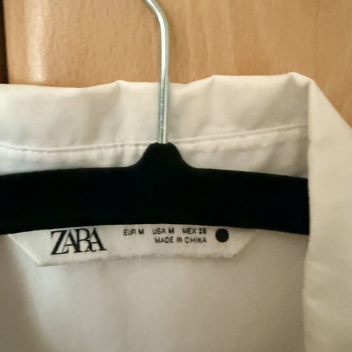 Zara white shirt with special details new, comfortable fit